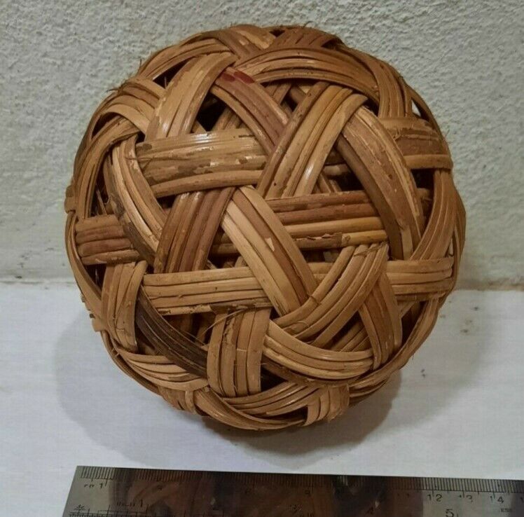 1Pc of Sepak Takraw Thai Rattan Balls Sport Kick Handmade style Home Decor