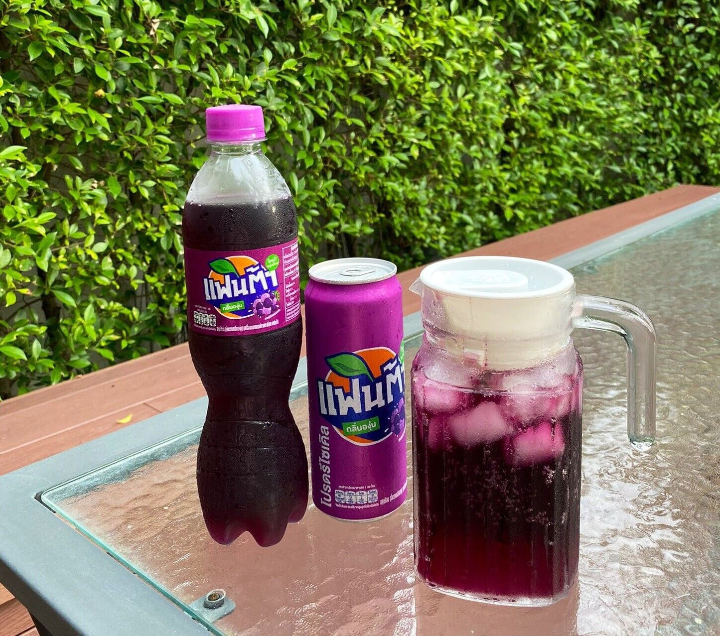 12x 450 ml. Fanta Grape Juice Flavor Soda Soft Drink delicious, refreshing party
