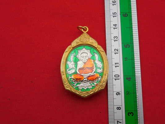 Box Green Phra LP Tuad Thuad Wat Chang hai Antiques Thai Pendant Buddha Amulets