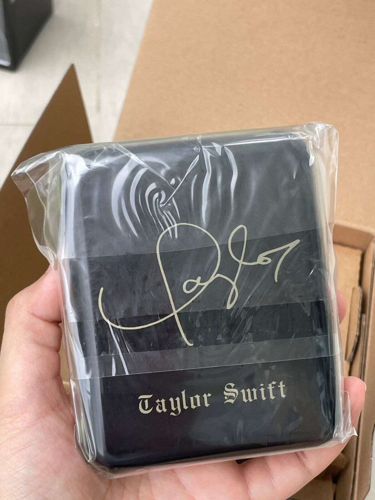 (MINT) Fujifilm Instax Taylor Swift Edition Square SQ 6 Camera with Leather Case