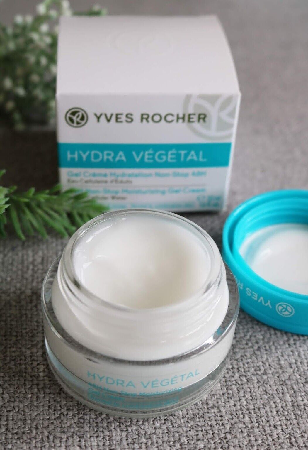 Yves Rocher Hydra Vegetal V2 48H Non Stop Gel Cream high moisturized 50 ml.