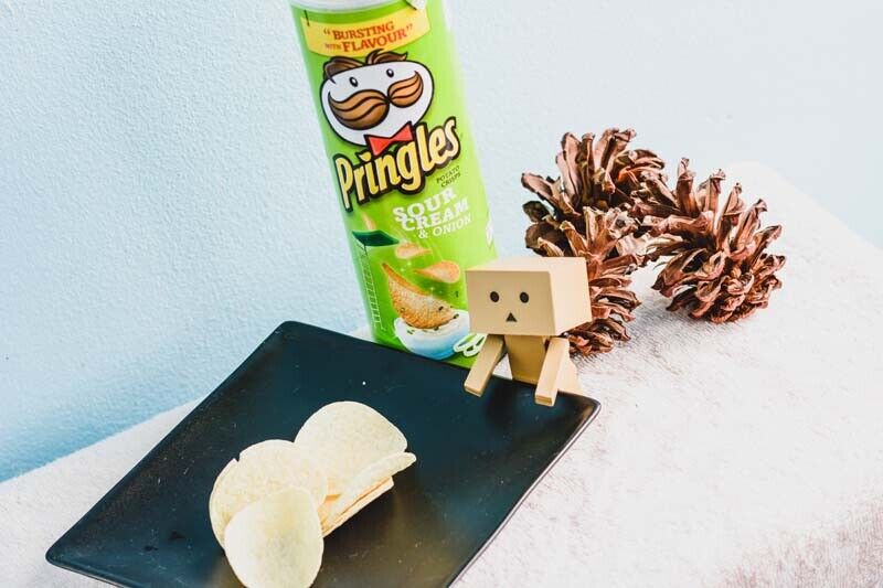 12 x Pringles SOUR CREAM + ONION Potato Chip BURSTING WITH FLAVOUR Snack 47g