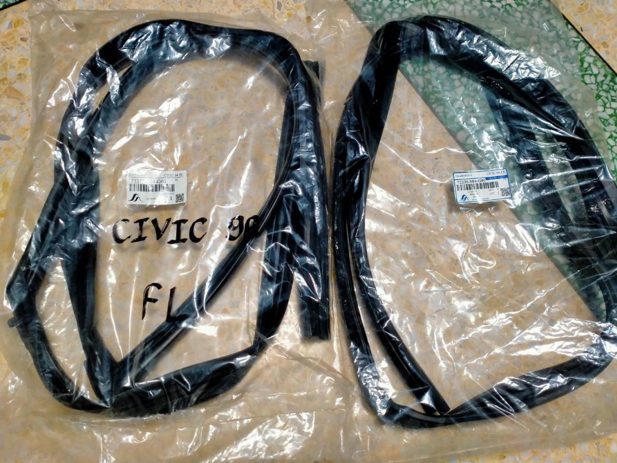 Front Window Door Glass Felt Run Channel For Honda Civic Sedan DX LX 1996-2000