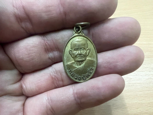 Wat Wang Wa LP Krum Monk Amulet Buddha Rayong Talisman Ornament Souvenir Charm