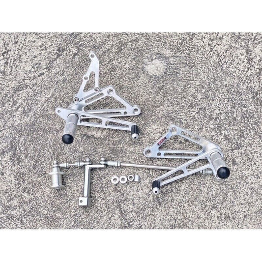 Rearsets Footpegs Fit For KAWASAKI KR 150 Victor 150SE (disc brake)