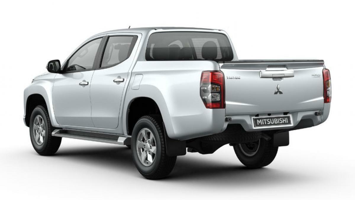 Tail Lamp Rear Light Cover Chrome Fit New Mitsubishi Triton L200 MY19 2019