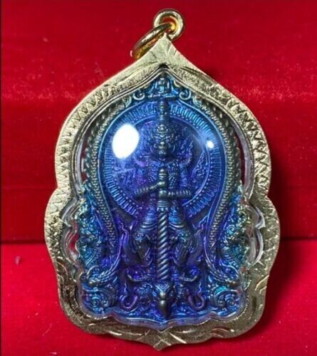 Thao Wessuwan Giant God Medal Naga Dragon Pendant Talisman Thai Buddha Amulet