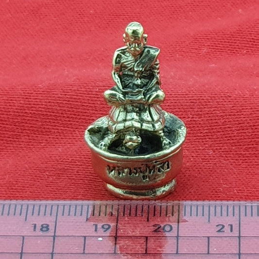 RARE TINY TURTLE RICH LP LEW LUCKY WIN Statue SUCCESS POWER THAI TALISMAN AMULET