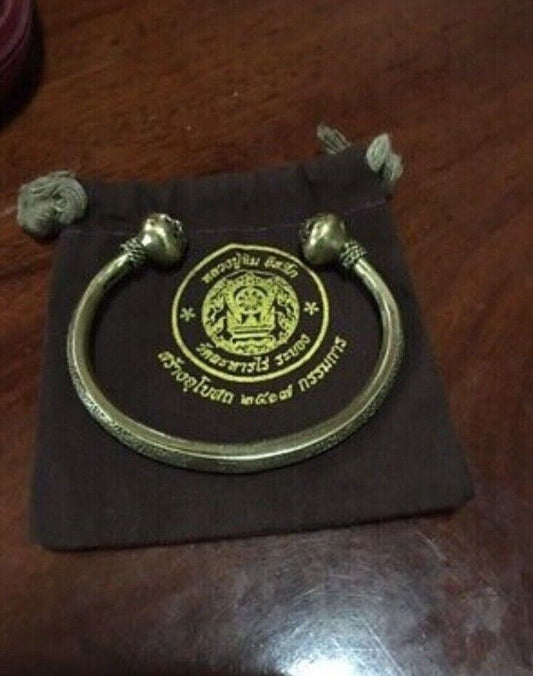 ÚBangle Bracelet Talisman LP Tim Wat b.e.2517 Rahanrai Thai Buddha Amulet