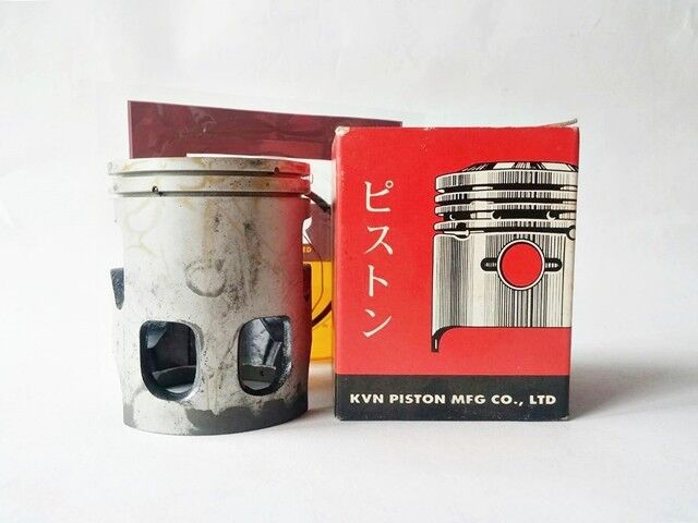 Yamaha RX100 Piston & Ring Set OS 1.50 (Diameter = 53.50mm.) New