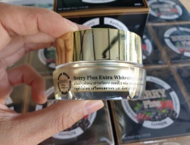 BERRY Plus Extra Whitening Cream Reduces acne scars Brightening smooth soft skin