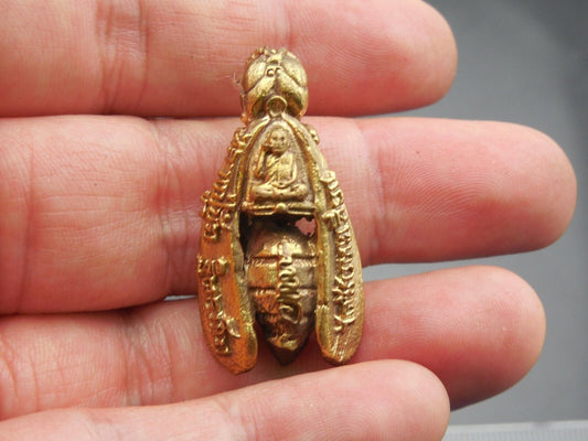Brass Insect Hornet Wasp Figurine Bug Moth Sak Yantra Figure Amulet Luck Triumph