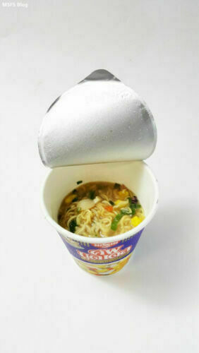 Nissin SEAFOOD CREAMY Flavour Instant CUP Noodle HIKING FOOD Camp Meals 60g.