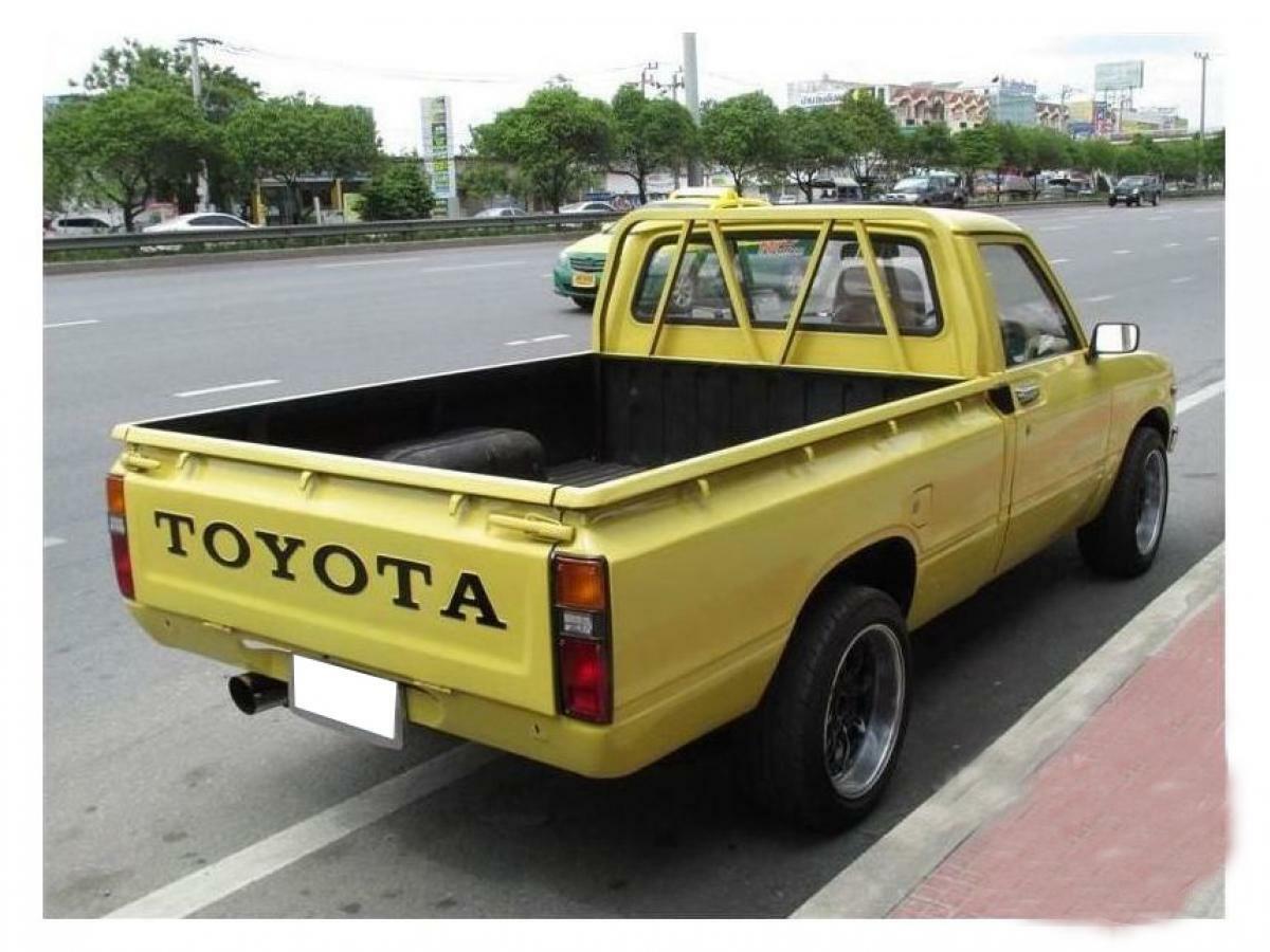 Rear Windshield Windscreen Rubber Seal For Toyota Hilux Rn30 Ln40 Pickup Truck