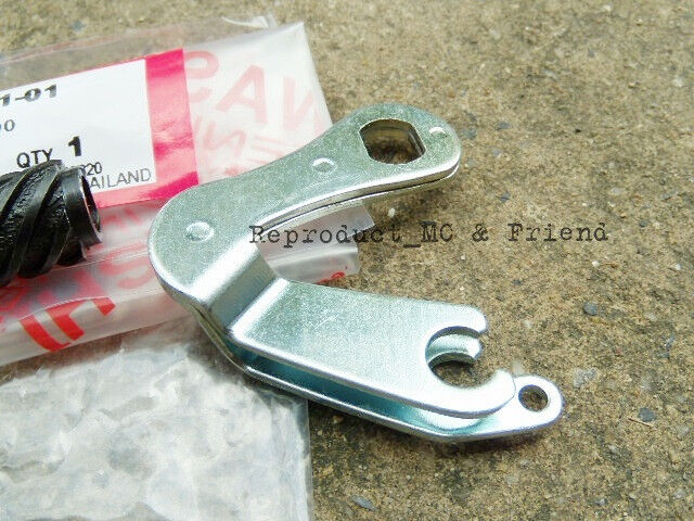 Yamaha RS100 RS125 Clutch Push Screw + Housing and Lever New