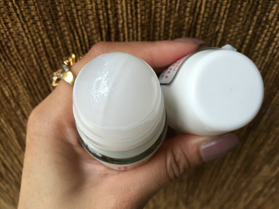 12 Plus Roll On Snail Whitening Less Shave 32.50 ml