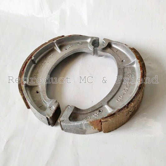 Yamaha RT1 RT2 RT3 DT1 DT2 DT3 XT550 YA6 DT250 DT360 RS125 Front Brake Shoe