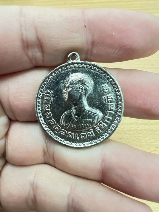 Silver Color Amulet King Rama IV Bhumibol Adulyadej Buddha Thai Artifact Fetish