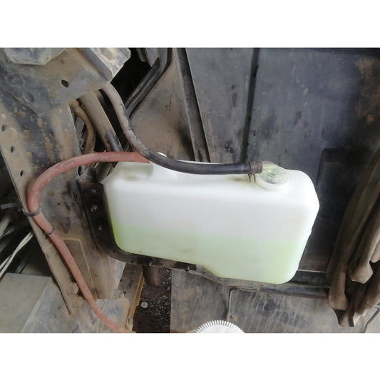Radiator Overflow Bottle Reserve Tank For Isuzu Forward FTR FVR FRR 175 1991-199