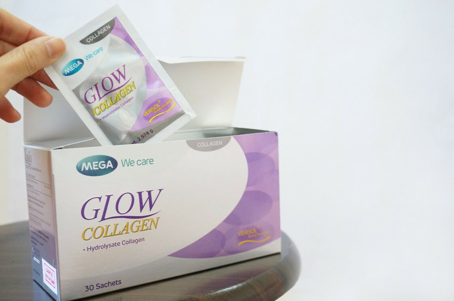 Mega We Care Glow Collagen Reduce Wrinkles dark spots Skin Clear whitening