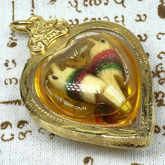 Sarika Bird Oil Pendant Thai Buddha Top Amulet Magic Charms Love Luck Rich Money